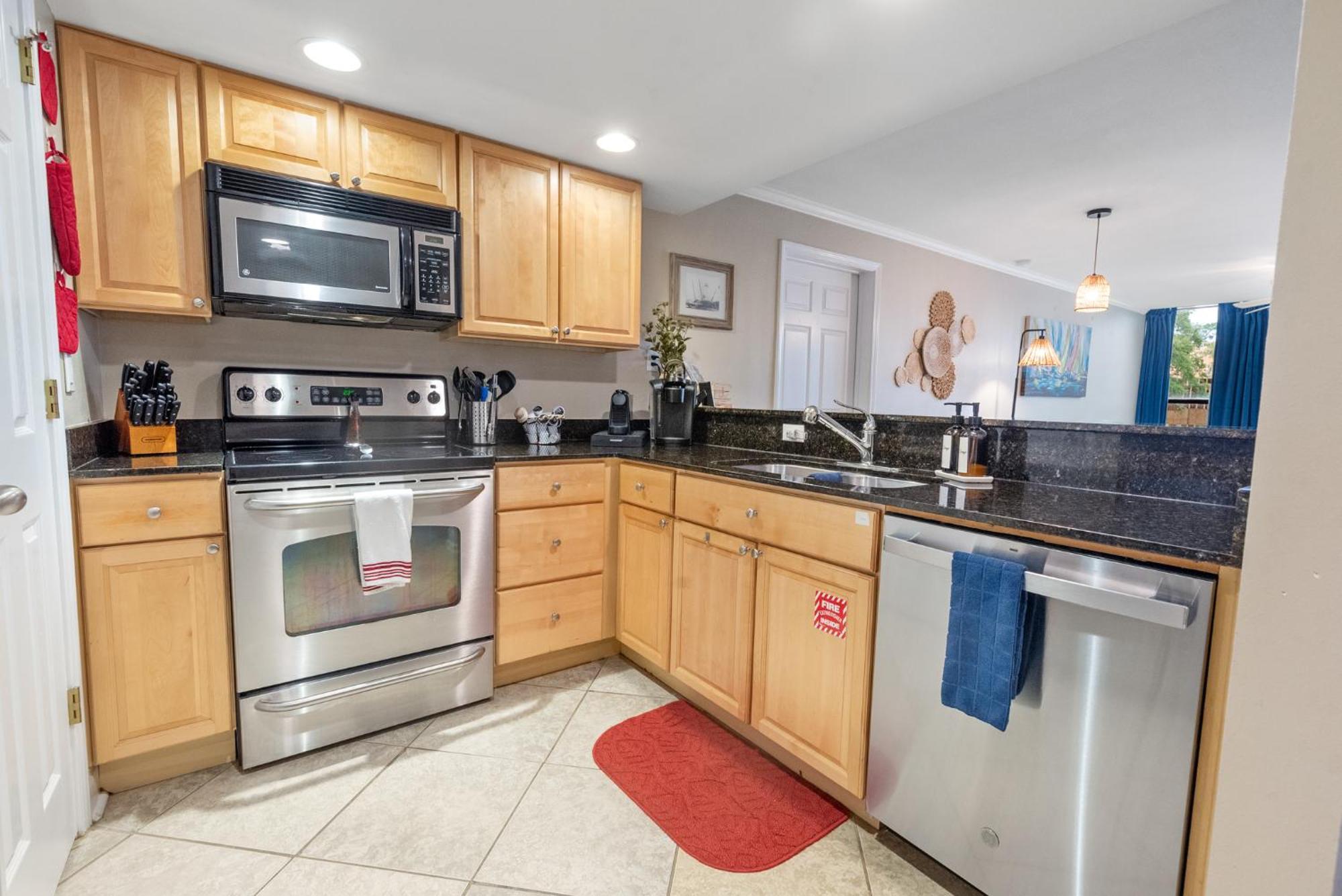 Fun 2 Bed/2 Bath Condo With Pool On Biloxi Beach מראה חיצוני תמונה